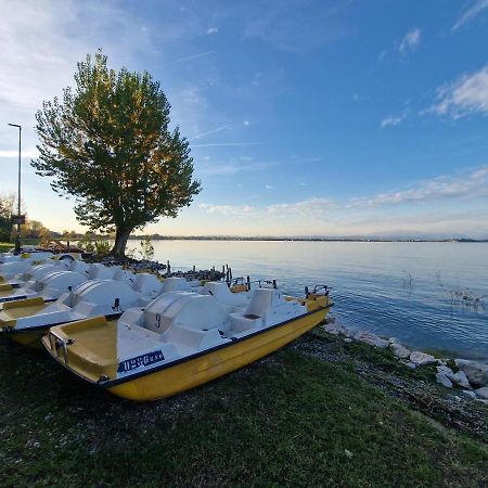 Casa Vittoria Sirmione Punta Gro Con Piscina 아파트 외부 사진