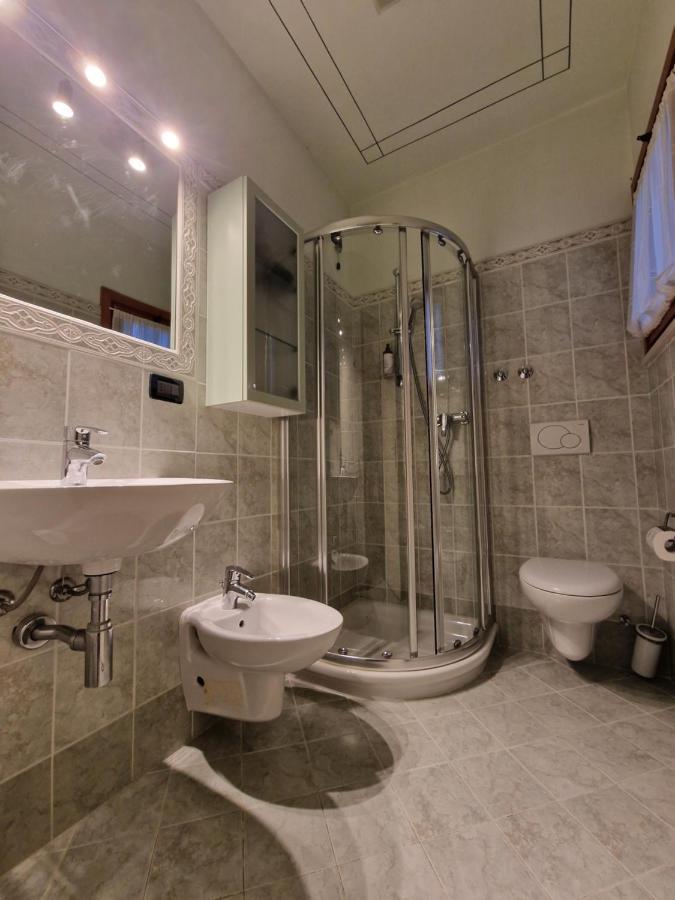 Casa Vittoria Sirmione Punta Gro Con Piscina 아파트 외부 사진