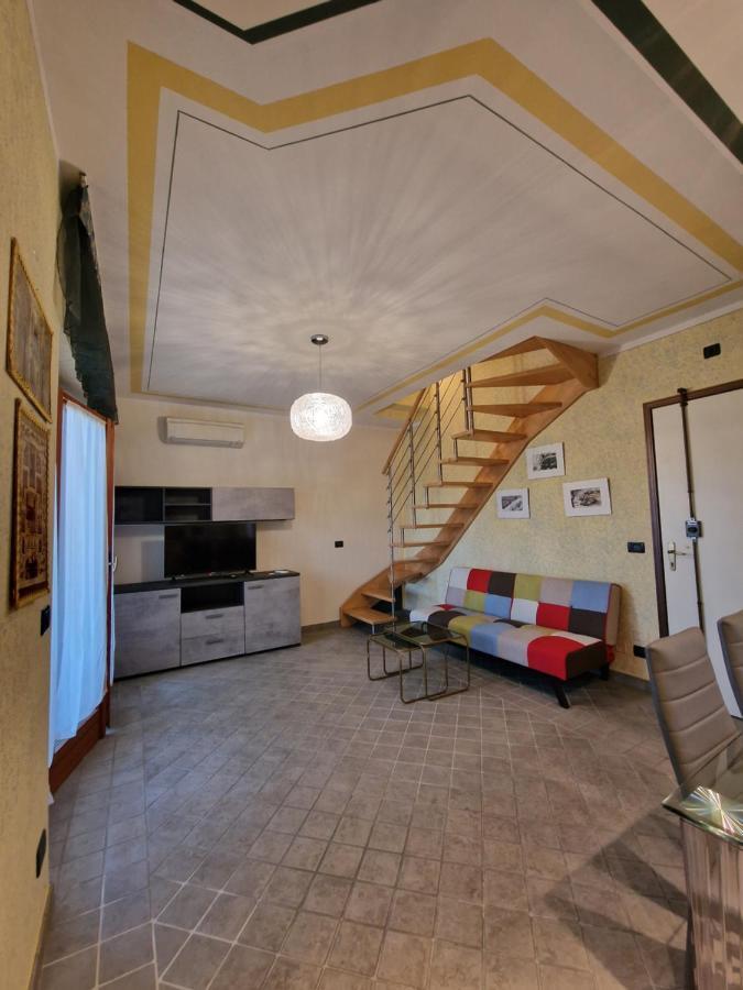 Casa Vittoria Sirmione Punta Gro Con Piscina 아파트 외부 사진